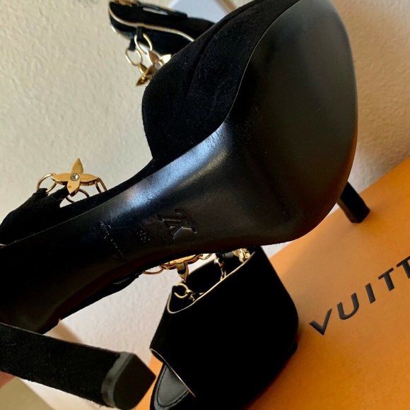 AUTHENTIC LOUIS VUITTON STARDUST LEATHER SANDALS - Picture 4 of 10